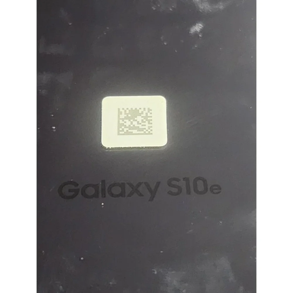 Samsung Galaxy S10e Black Android Smartphone with Spigen Case